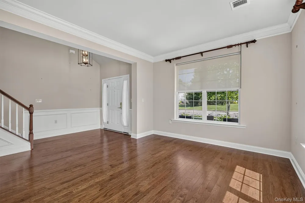34 Hawthorne Drive Middletown, NY 10940
