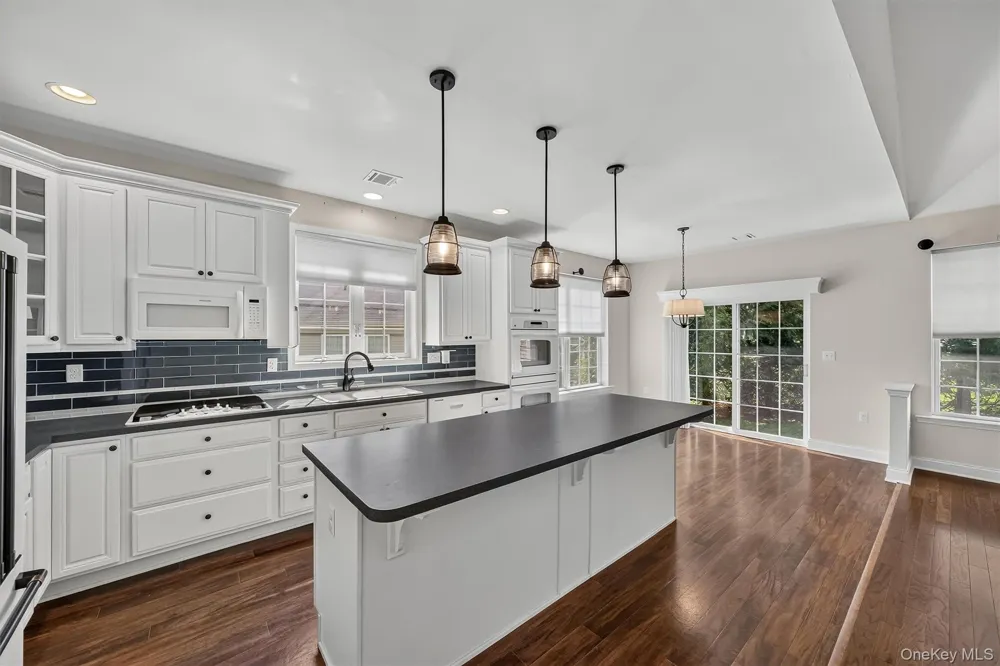 34 Hawthorne Drive Middletown, NY 10940
