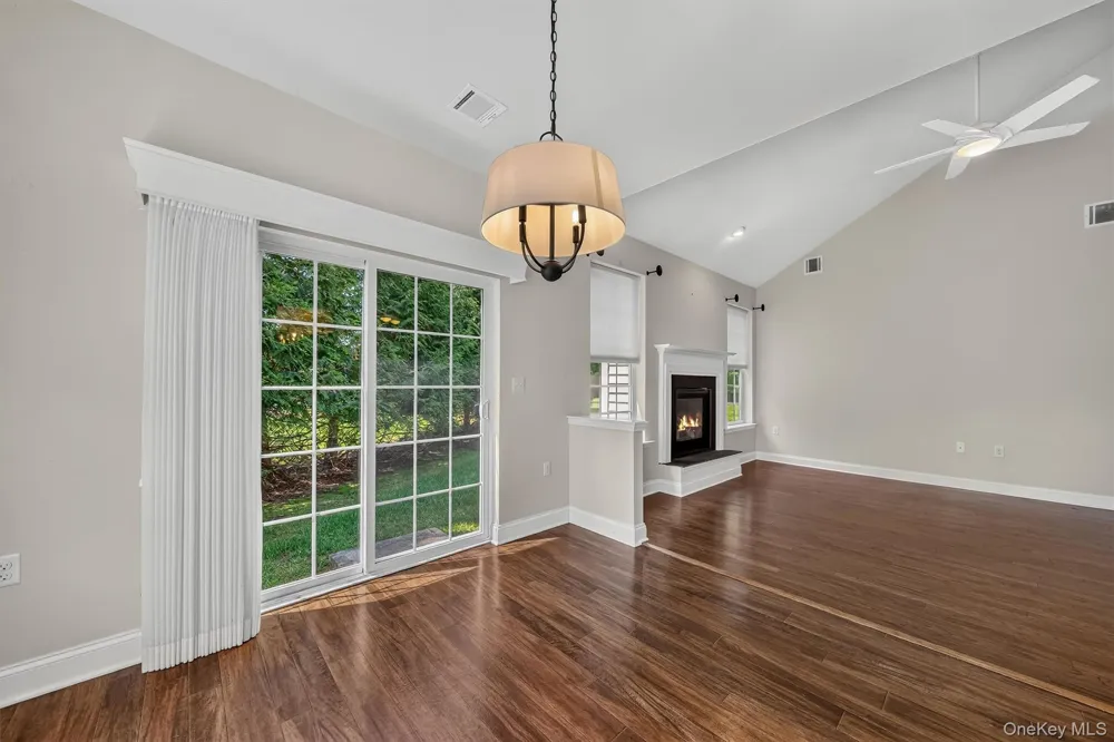 34 Hawthorne Drive Middletown, NY 10940
