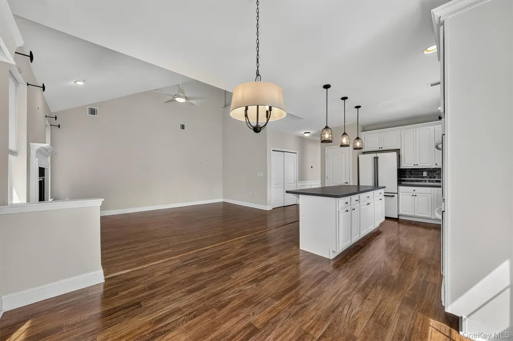 34 Hawthorne Drive Middletown, NY 10940