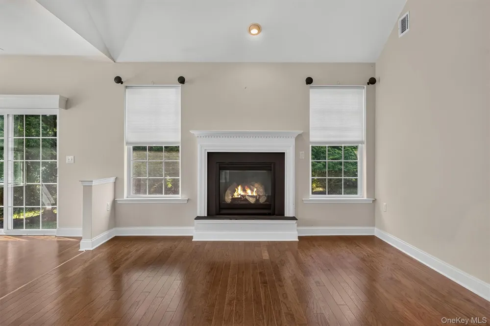 34 Hawthorne Drive Middletown, NY 10940