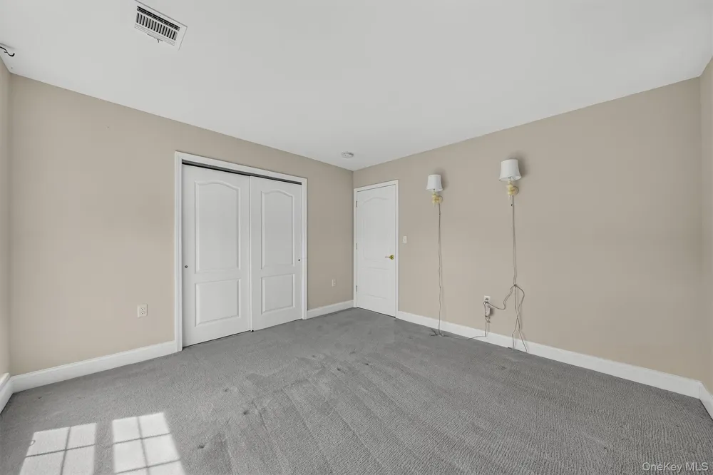 34 Hawthorne Drive Middletown, NY 10940