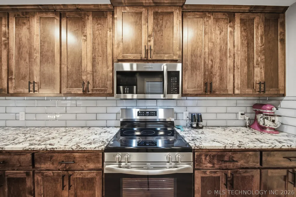 12123 S 4090 ROAD Oologah, OK 74053