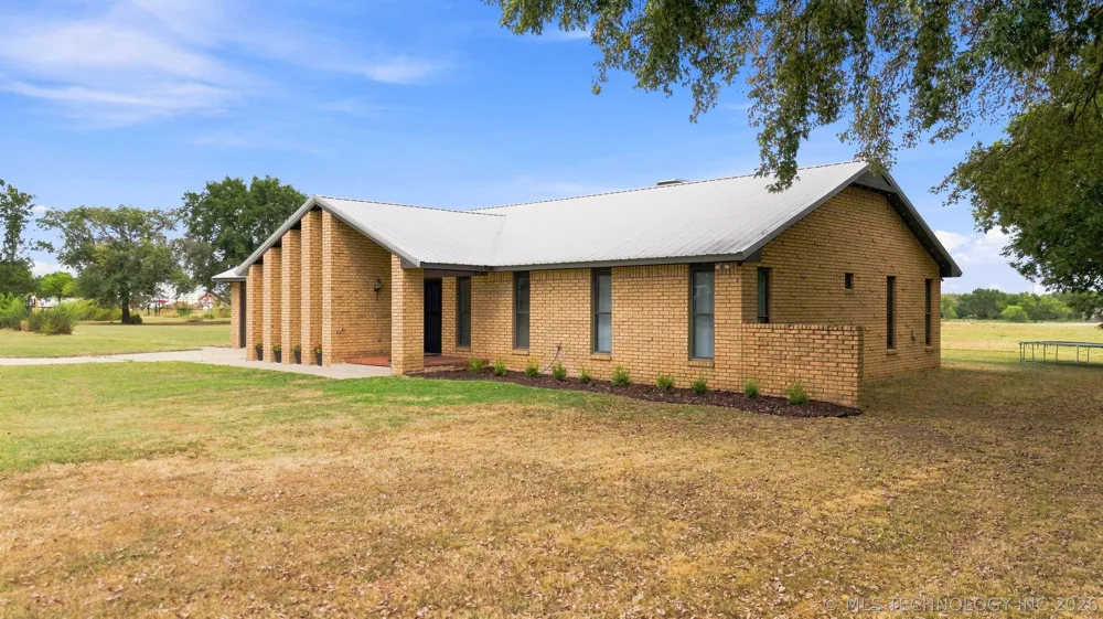 12123 S 4090 ROAD Oologah, OK 74053