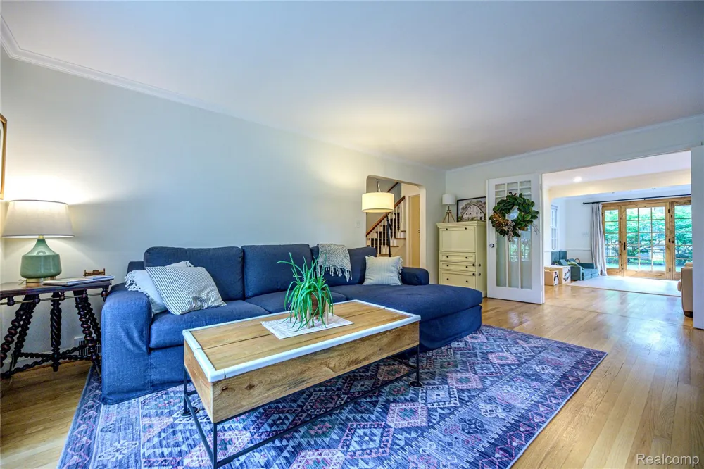 656 W Maplehurst Street Ferndale City, MI 48220