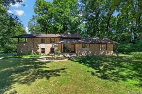 7388 Lindenmere Drive