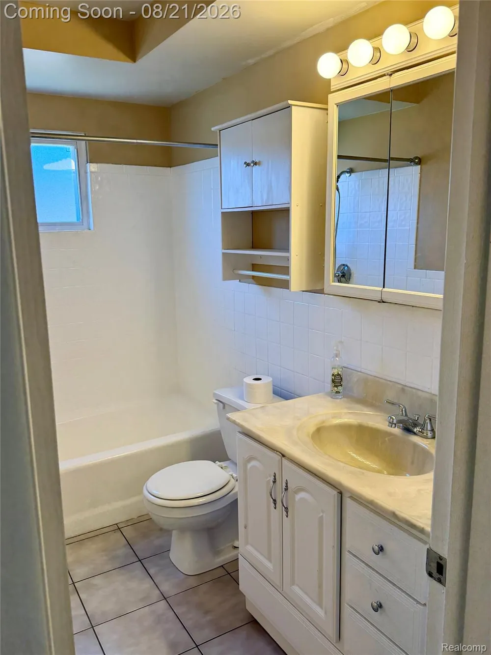 3811 syckelmoore Trenton City, MI 48183