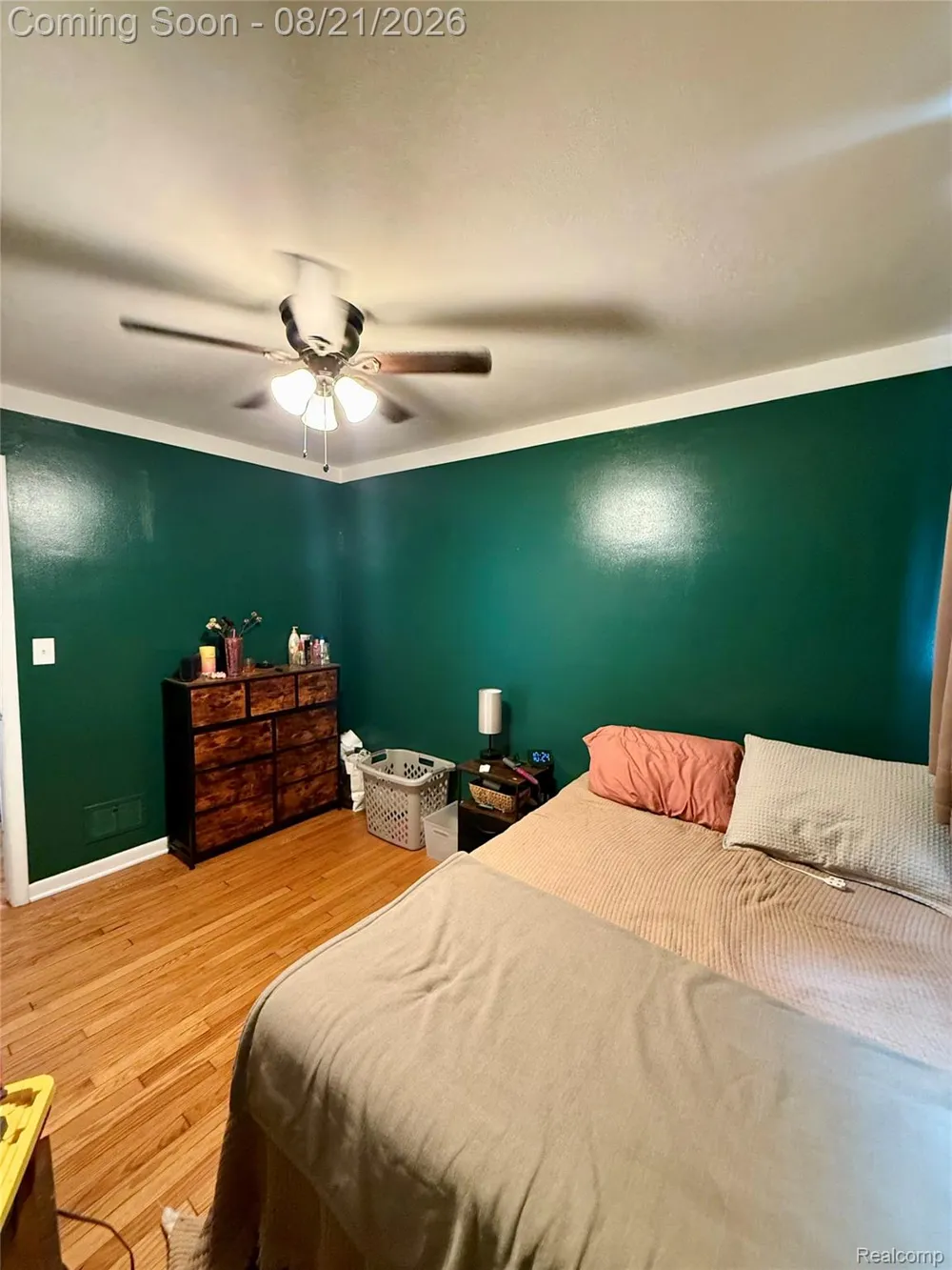 3811 syckelmoore Trenton City, MI 48183