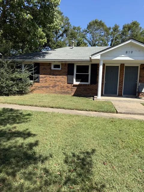 819 Golfview Pl #A