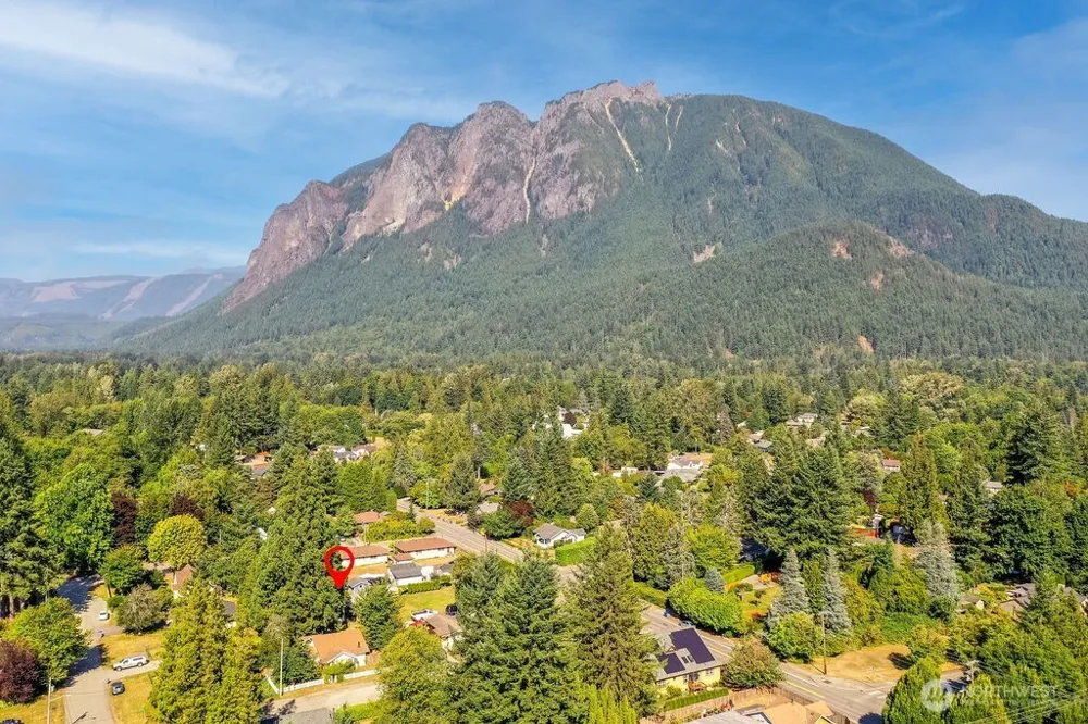 111 E 6th Street North Bend, WA 98045