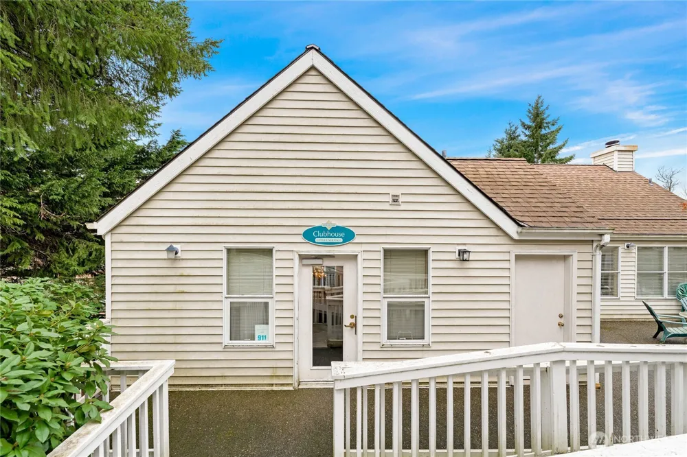 2540 118th Avenue SE #202 Bellevue, WA 98005