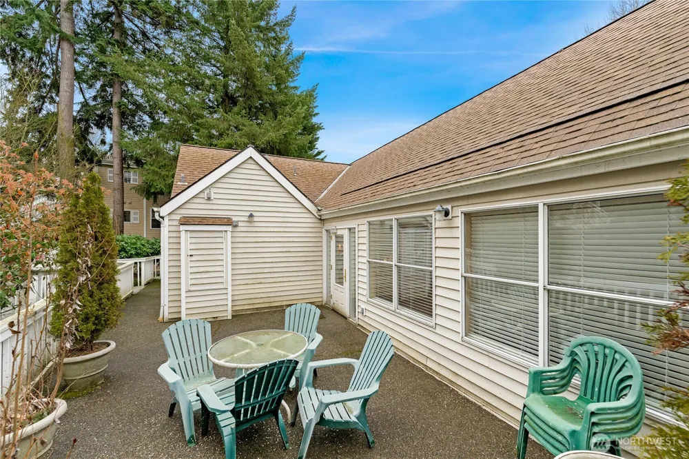 2540 118th Avenue SE #202 Bellevue, WA 98005