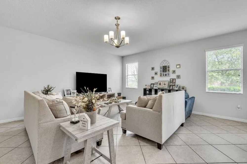 3256 RODRICK CIRCLE Orlando, FL 32824