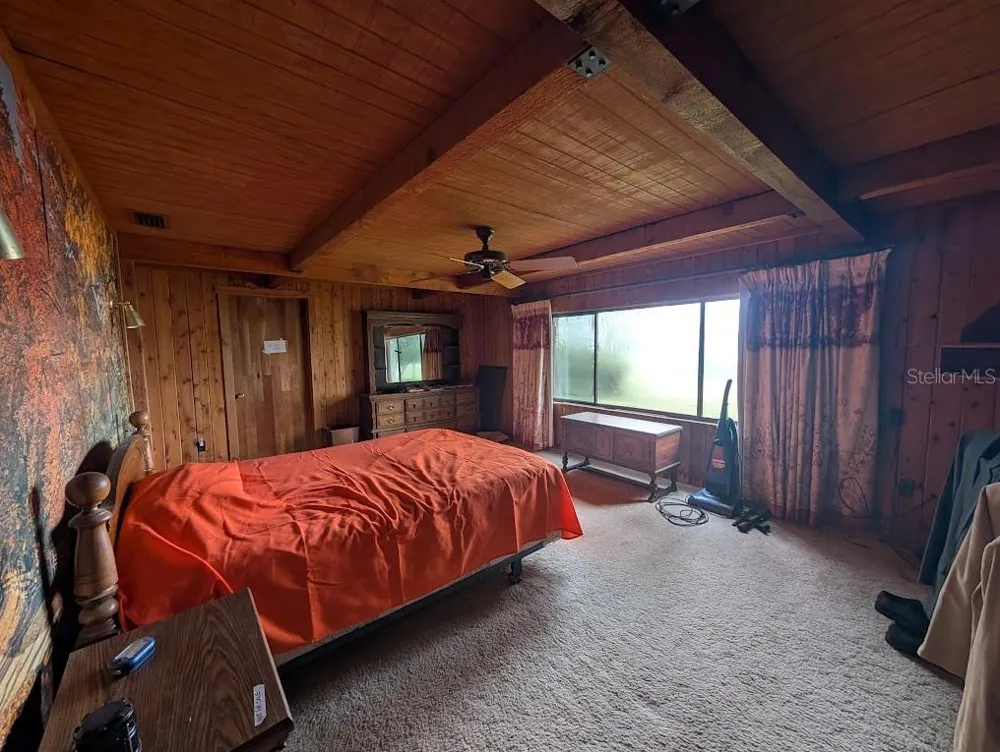 348 MITNIK DRIVE Deltona, FL 32738