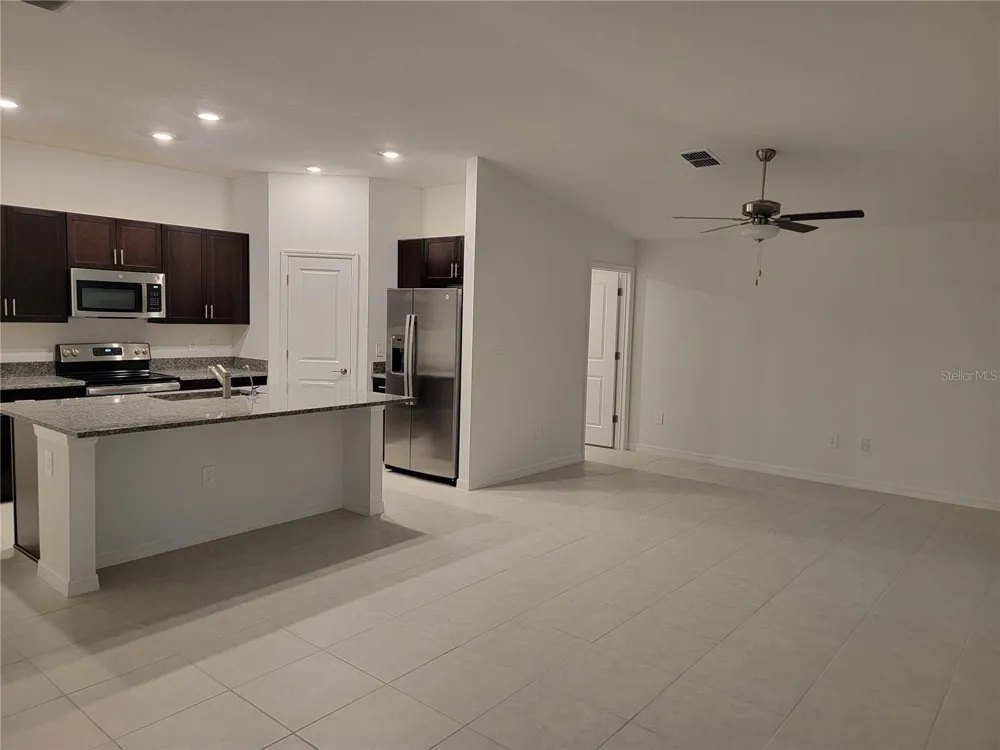 1844 RED LOOP Lakeland, FL 33801