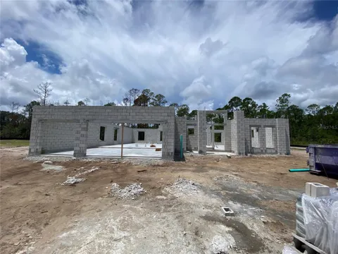 62 LITTLE LYNN LOOP