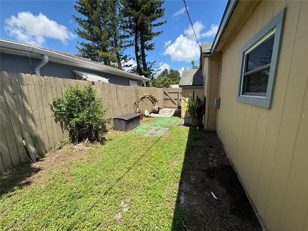 2868 39TH AVENUE St Petersburg, FL 33714