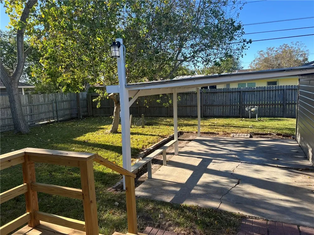 306 Circle Drive Corpus Christi, TX 78412