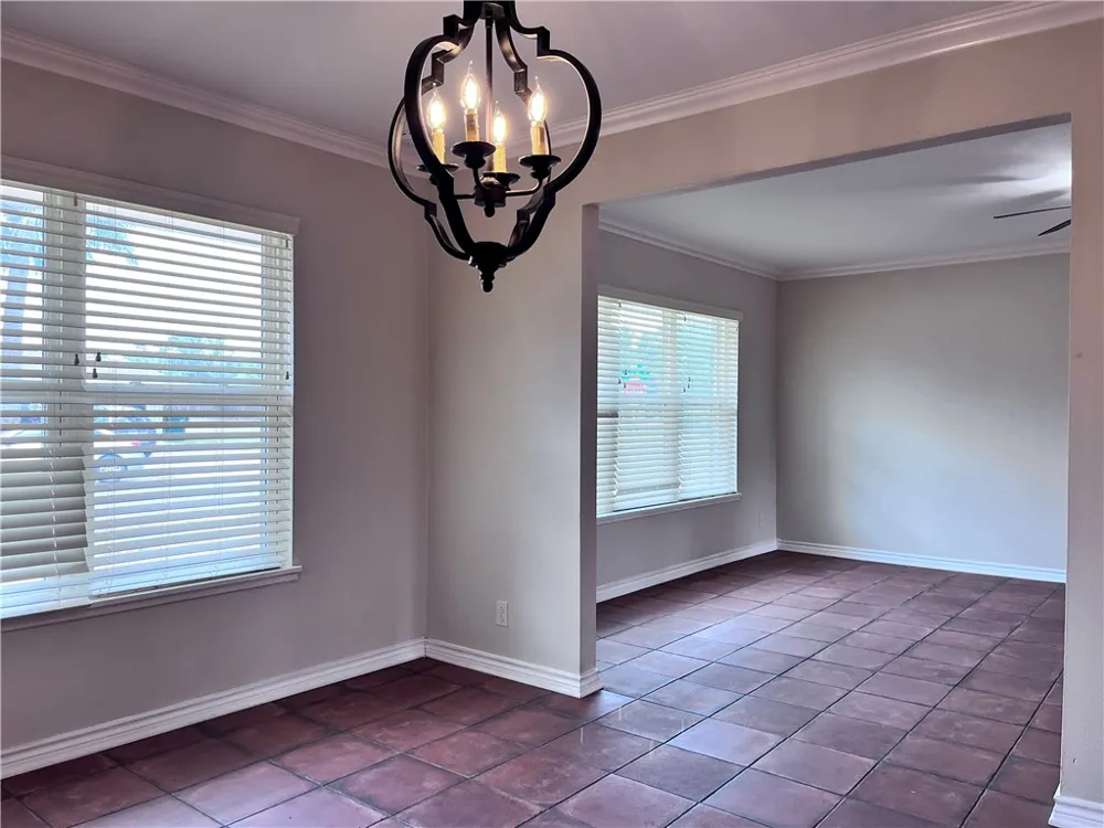 501 Dolphin Place Corpus Christi, TX 78411