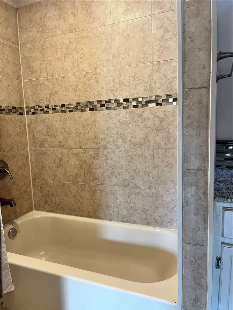501 Dolphin Place Corpus Christi, TX 78411