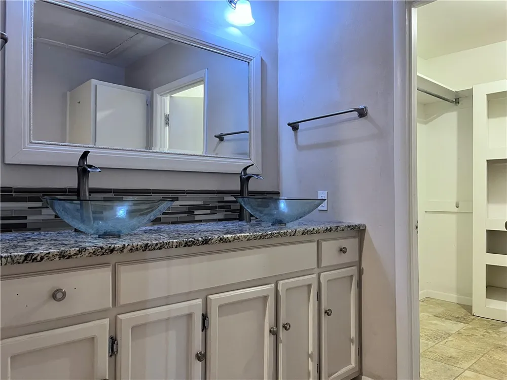 501 Dolphin Place Corpus Christi, TX 78411