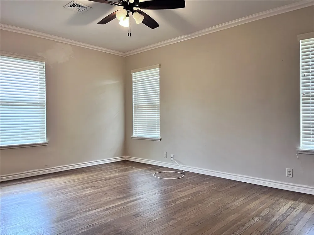 501 Dolphin Place Corpus Christi, TX 78411
