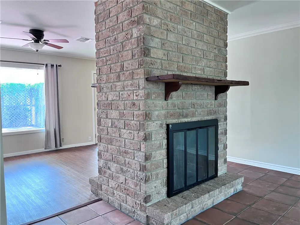 501 Dolphin Place Corpus Christi, TX 78411