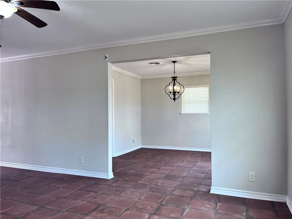 501 Dolphin Place Corpus Christi, TX 78411