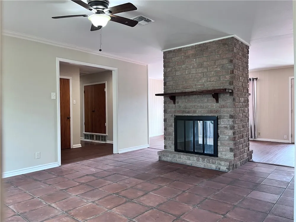 501 Dolphin Place Corpus Christi, TX 78411