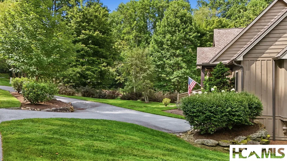 91 Springhouse Drive Cashiers, NC 28717