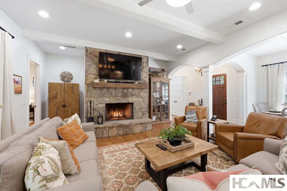91 Springhouse Drive Cashiers, NC 28717