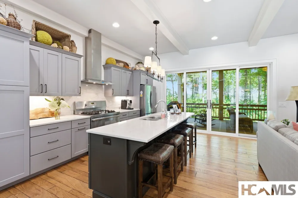 91 Springhouse Drive Cashiers, NC 28717