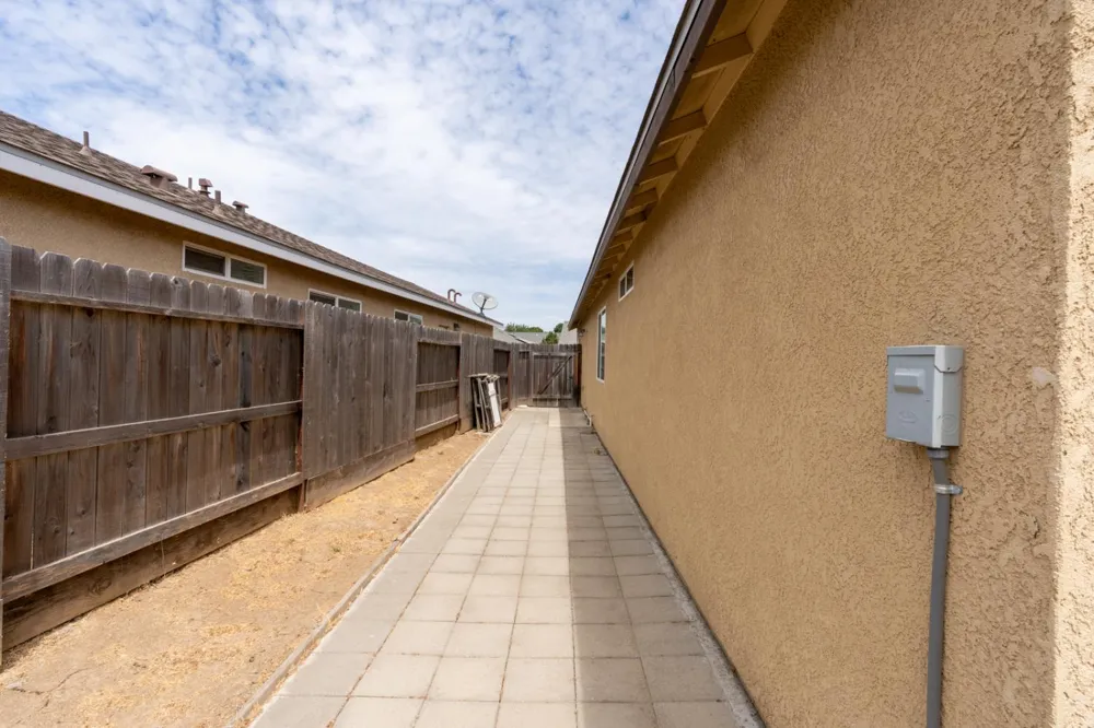 362 Rhianon Drive Merced, CA 95341
