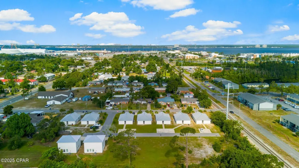1918 Coach Scovel Way Panama City, FL 32405