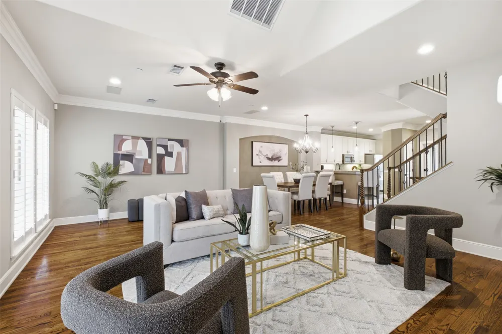 14891 Towne Lake Circle Addison, TX 75001