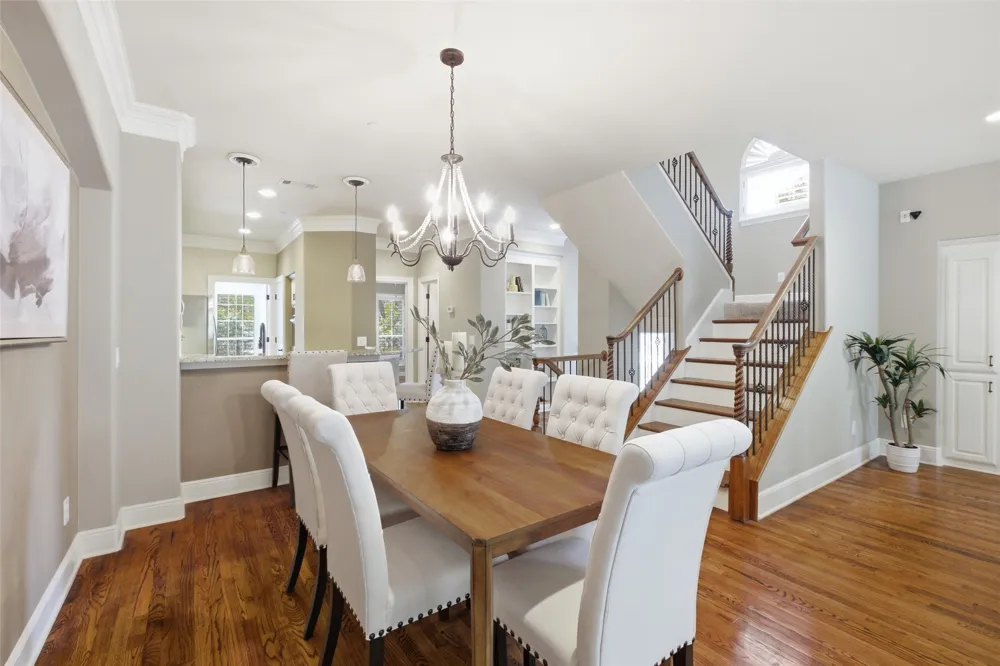 14891 Towne Lake Circle Addison, TX 75001