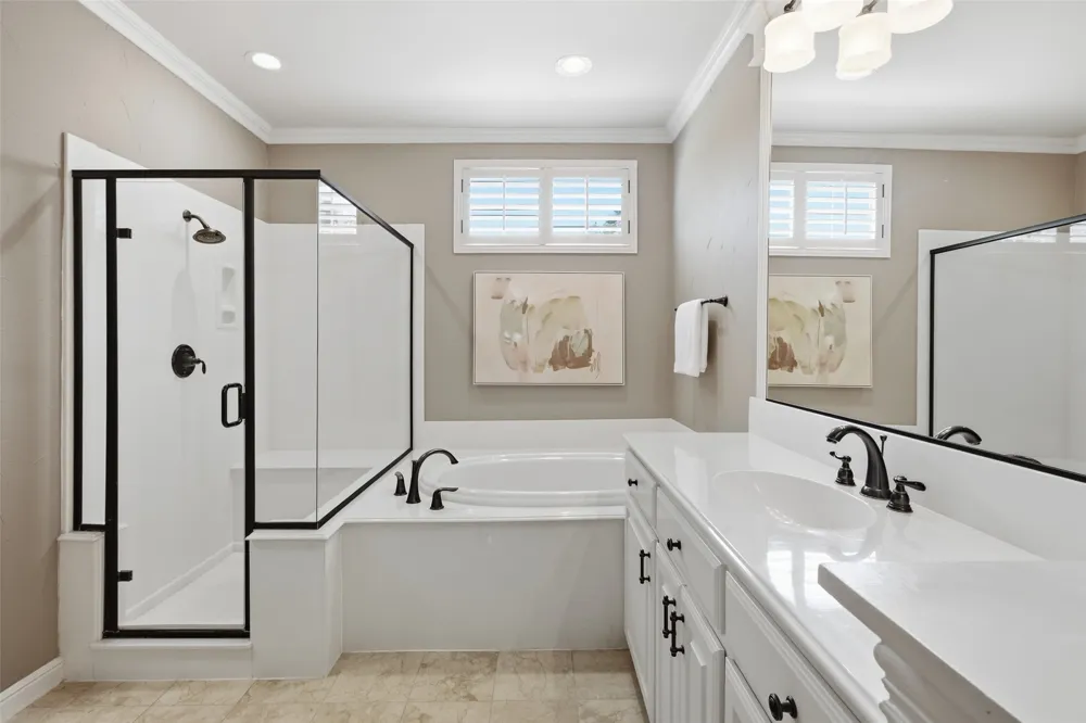 14891 Towne Lake Circle Addison, TX 75001