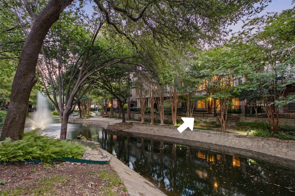 14891 Towne Lake Circle Addison, TX 75001