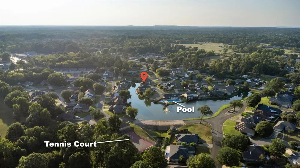 204 Millpond Drive Longview, TX 75604