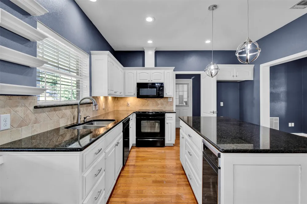 204 Millpond Drive Longview, TX 75604