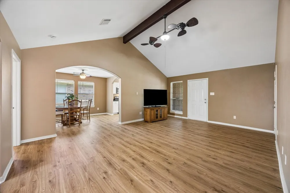 4341 Country Club Drive Dickinson, TX 77539