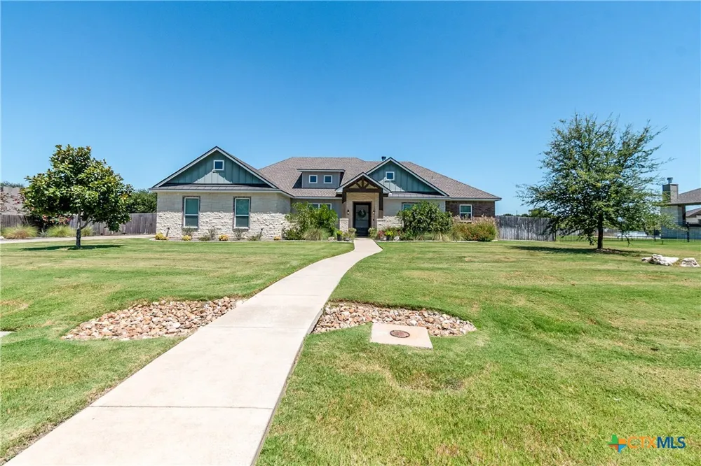 502 Bending Branch Belton, TX 76513