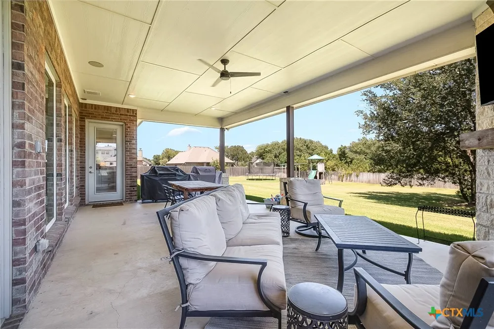 502 Bending Branch Belton, TX 76513