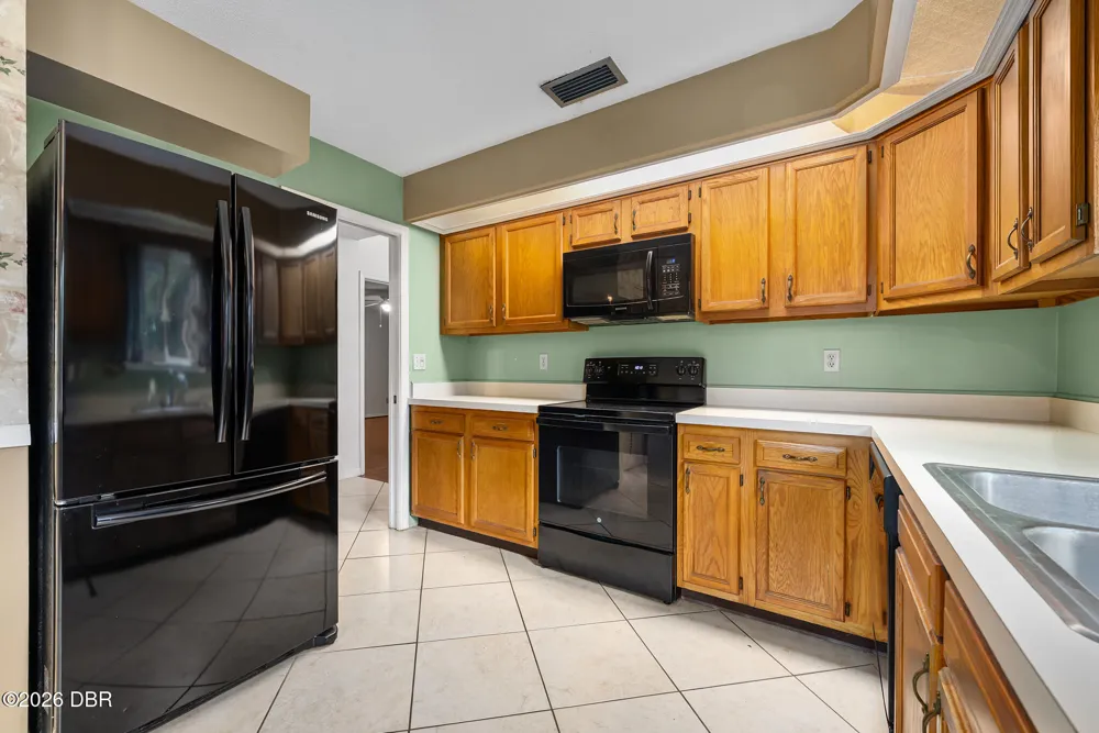 99 Old Barn Trail Ormond Beach, FL 32174