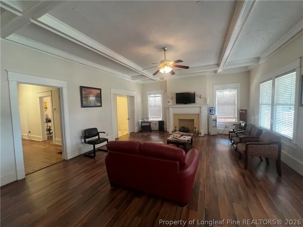 512 Sunset Avenue Clinton, NC 28303