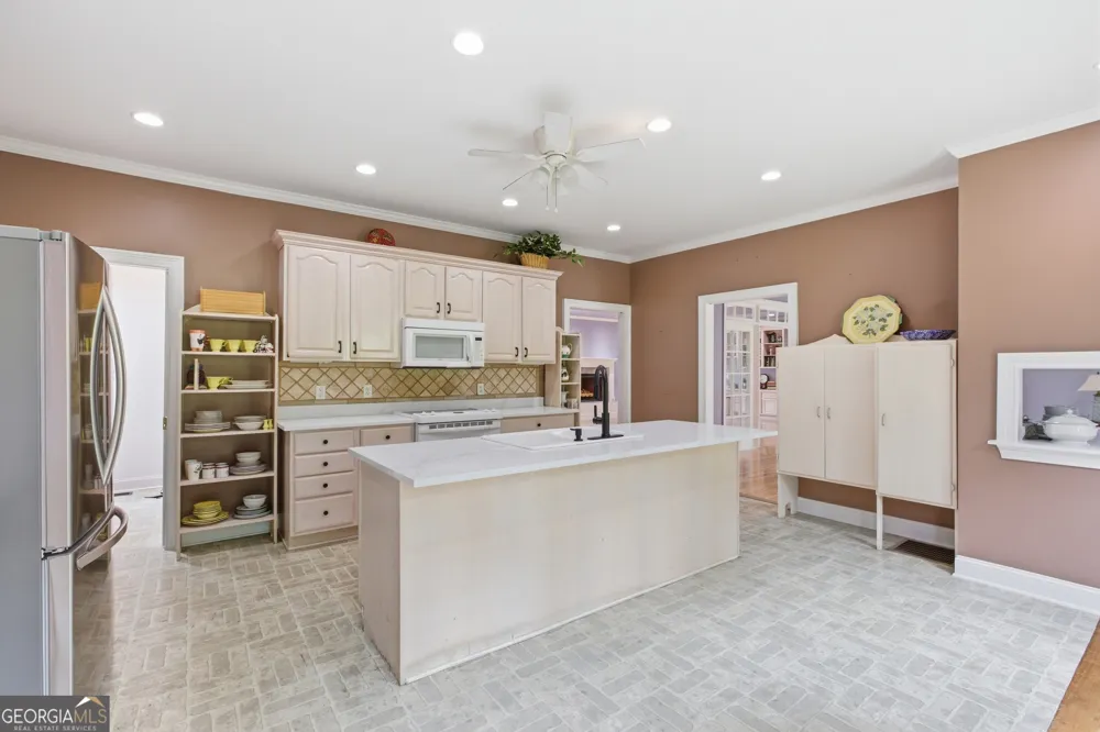 315 Duncan Bridge LN Cornelia, GA 30531