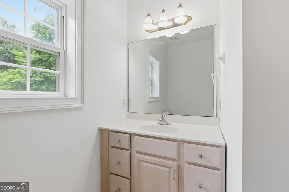 315 Duncan Bridge LN Cornelia, GA 30531