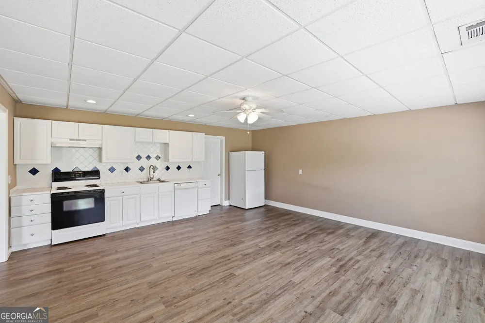 315 Duncan Bridge LN Cornelia, GA 30531