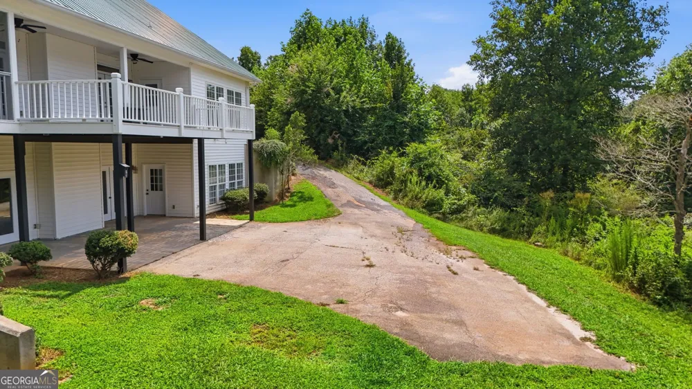 315 Duncan Bridge LN Cornelia, GA 30531