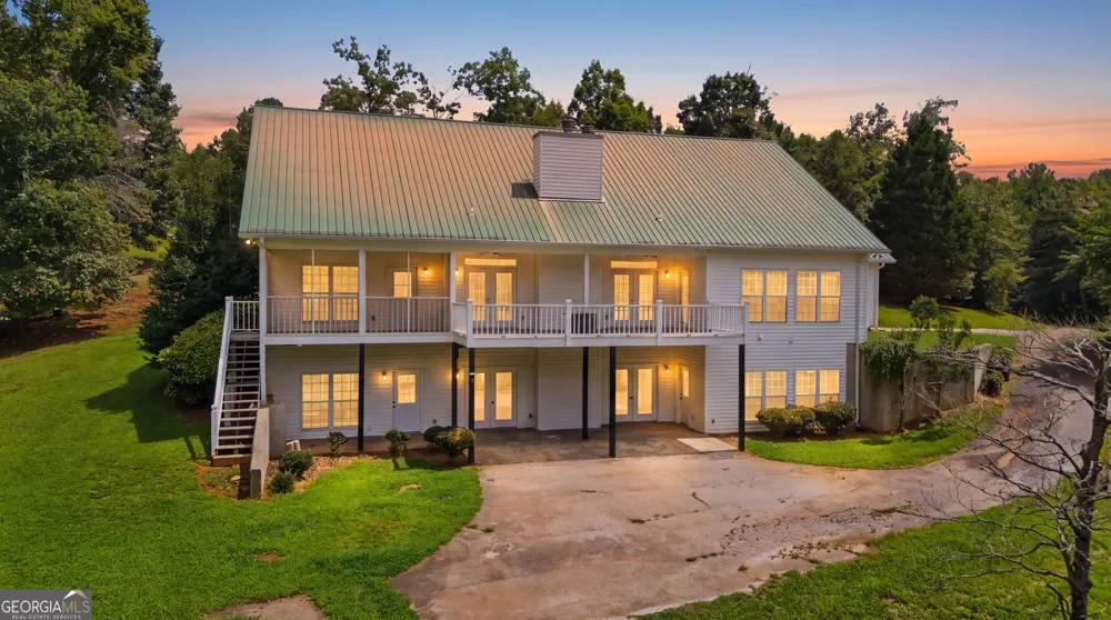 315 Duncan Bridge LN Cornelia, GA 30531